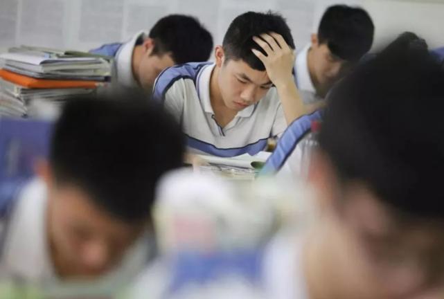 高中辍学有什么影响(高中辍学后最佳出路) - 大黄蜂教育